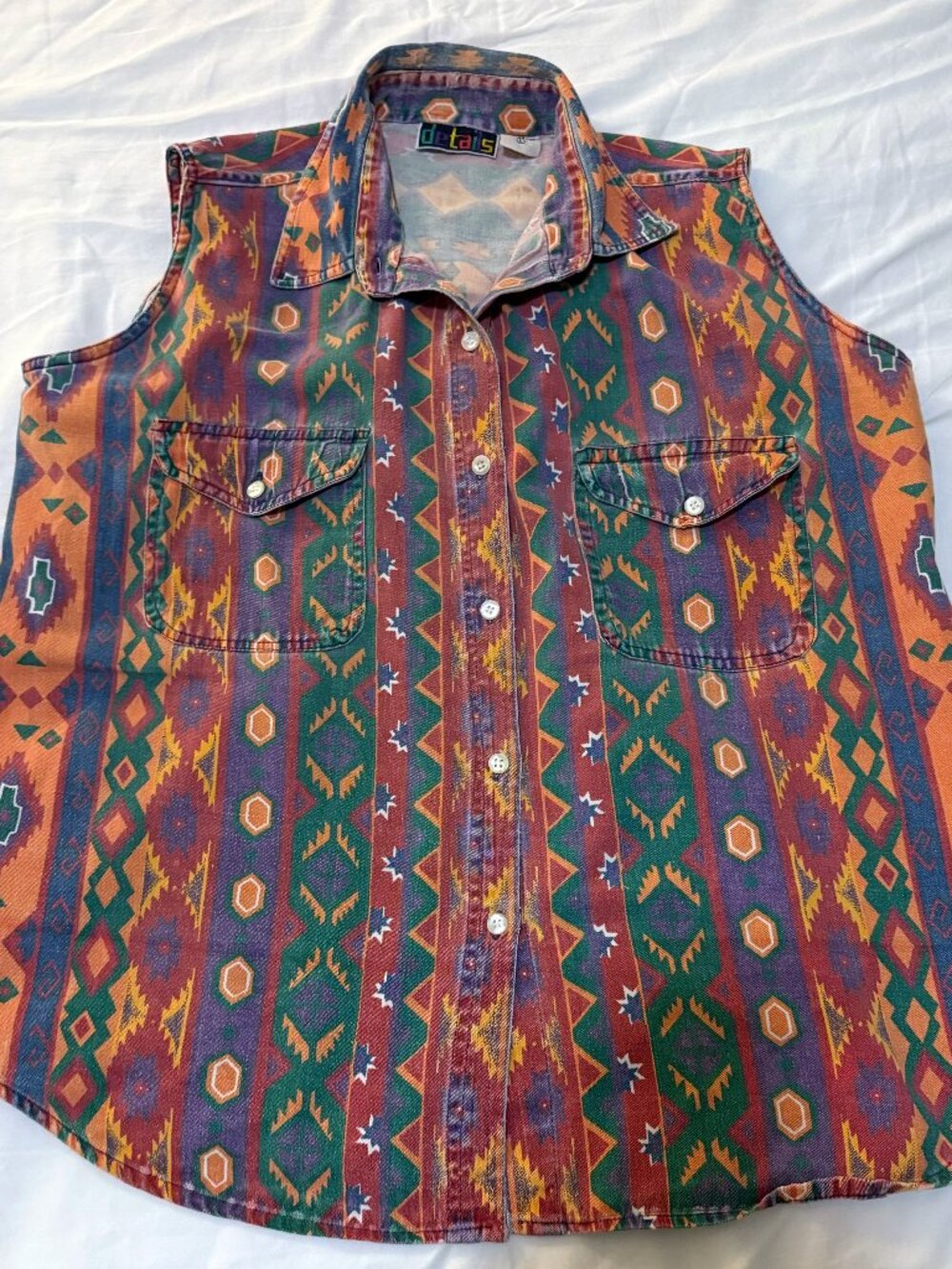 Vintage 90s Details Southwestern Sleeveless Shirt Vest Aztec Unisex L